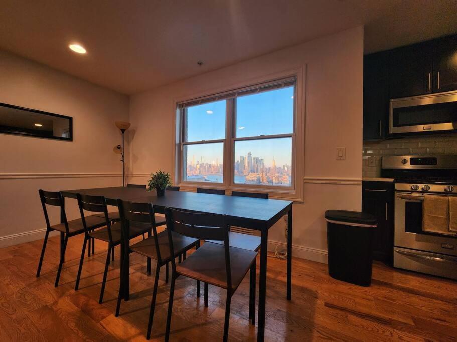 Luxurious 2 Bed ! Mins To Nyc! Lejlighed Union City Eksteriør billede