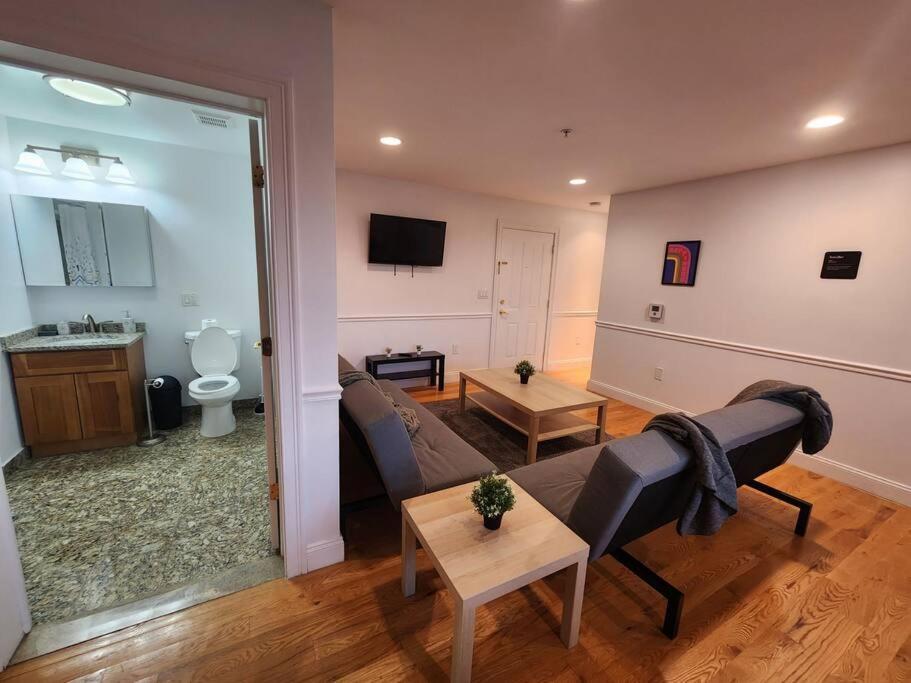 Luxurious 2 Bed ! Mins To Nyc! Lejlighed Union City Eksteriør billede