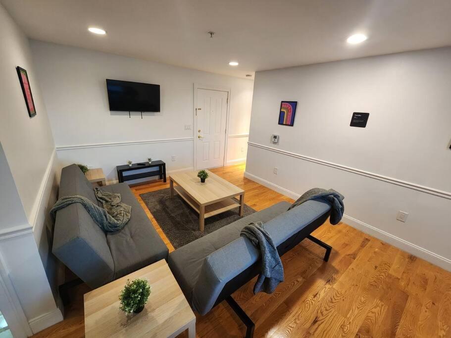 Luxurious 2 Bed ! Mins To Nyc! Lejlighed Union City Eksteriør billede