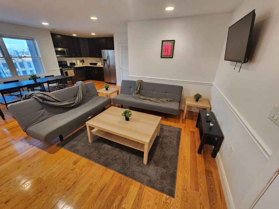 Luxurious 2 Bed ! Mins To Nyc! Lejlighed Union City Eksteriør billede