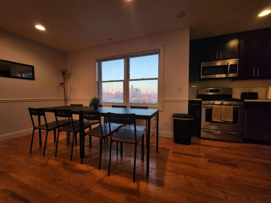 Luxurious 2 Bed ! Mins To Nyc! Lejlighed Union City Eksteriør billede